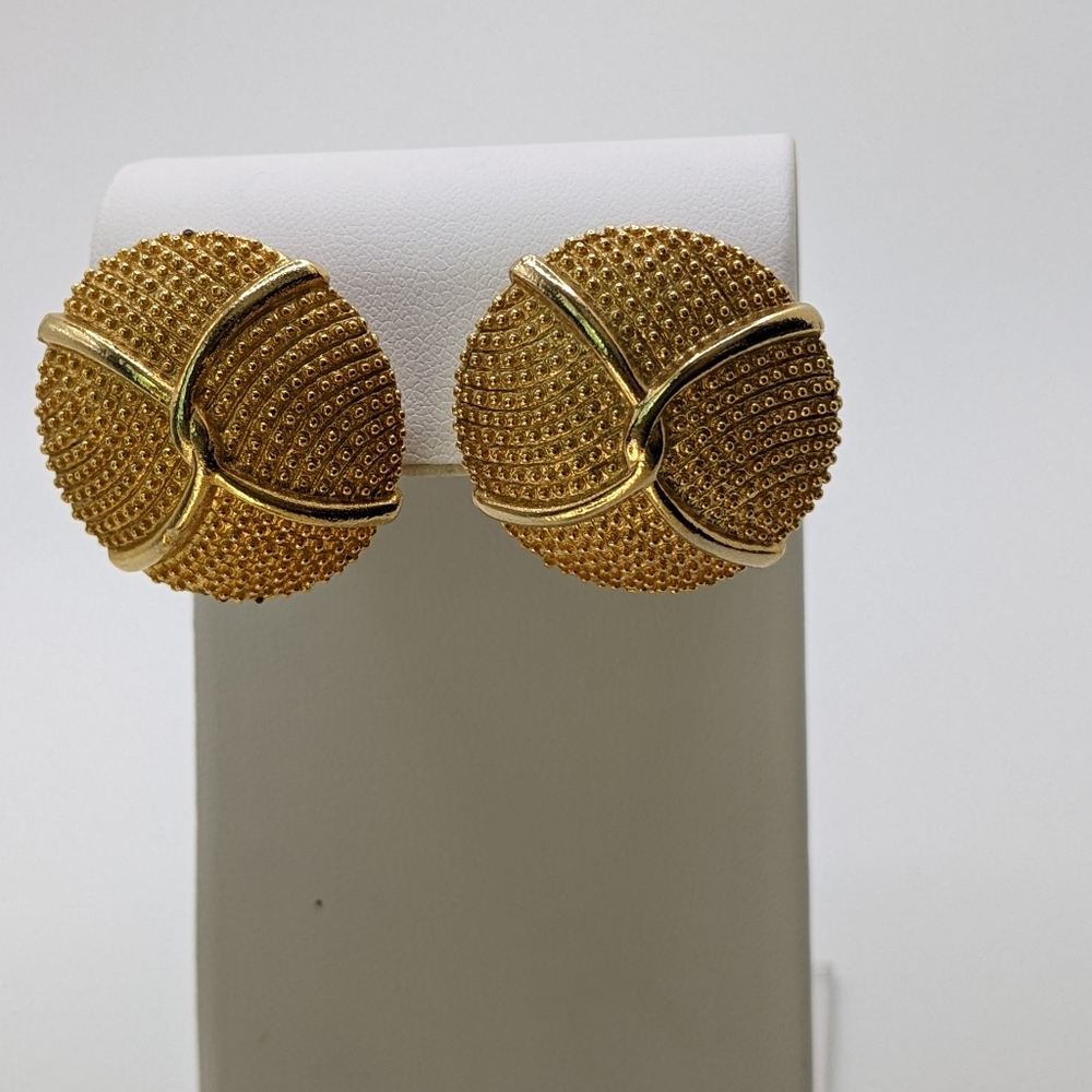 Vtg Napier Gold tone Post Earrings Unmarked